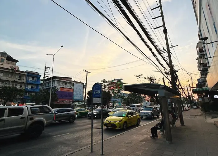 Apartment 2br - Mrt Lak Song 5 Minute - Garden-gym-pool-wifi Bangkok